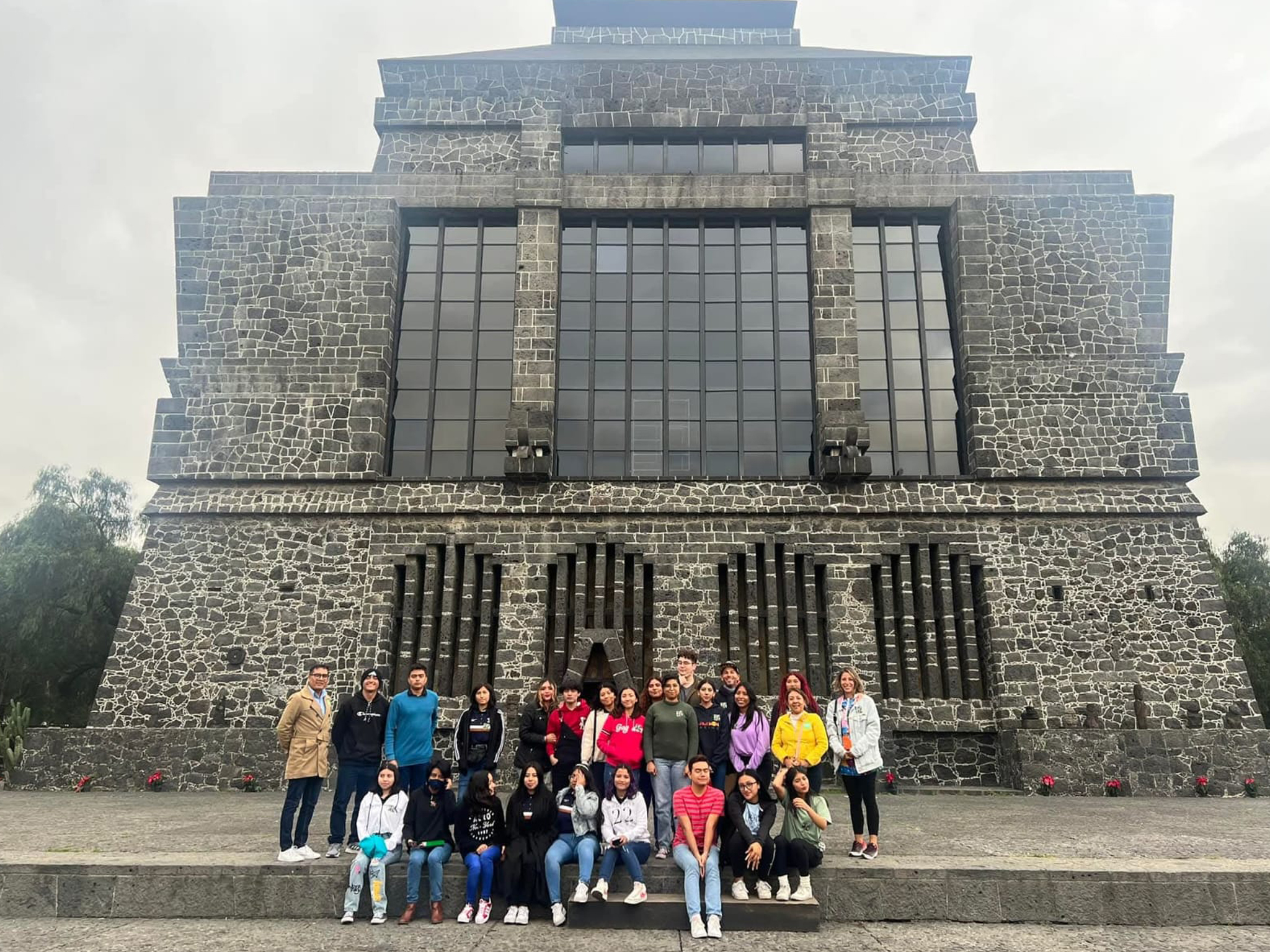 487467201_1101779991965521_6646505451223283960_n